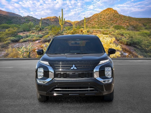 2024 Mitsubishi Outlander Base