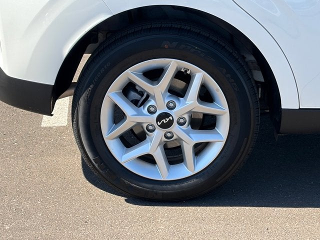 2025 Kia Soul Base