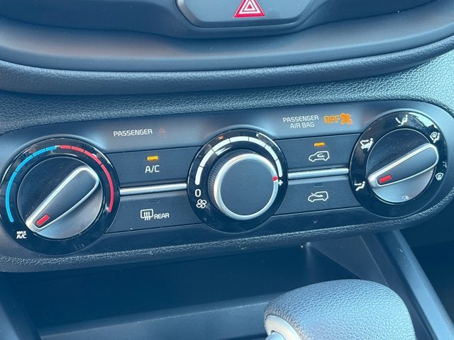 2025 Kia Soul Base