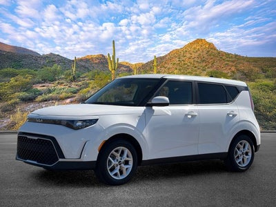 2025 Kia Soul Base