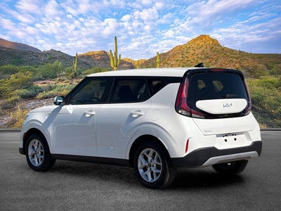 2025 Kia Soul Base