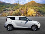 2025 Kia Soul Base