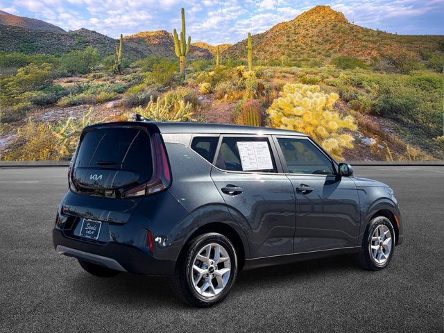 2025 Kia Soul Base