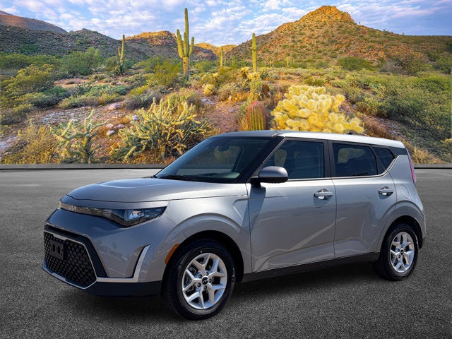 2025 Kia Soul Base