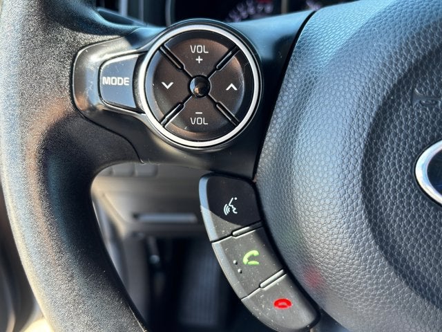 2017 Kia Soul Base