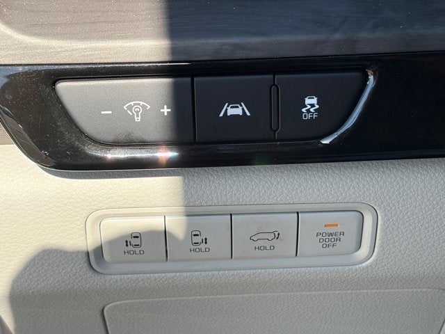 2024 Kia Carnival EX