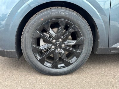 2022 Kia Carnival SX
