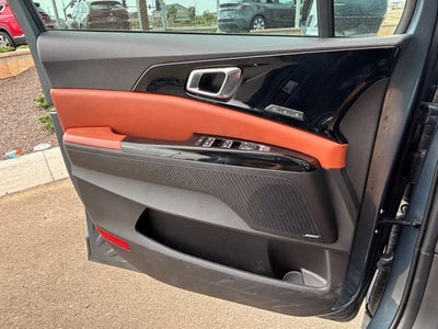 2022 Kia Carnival SX