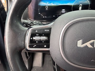 2022 Kia Carnival SX