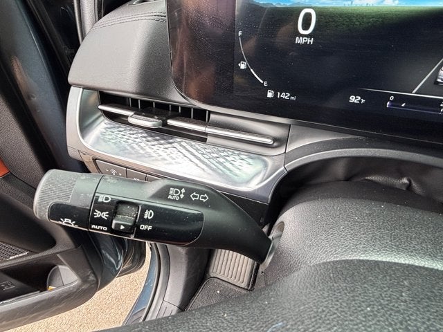 2022 Kia Carnival SX