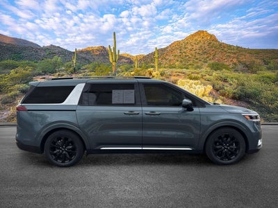 2022 Kia Carnival SX